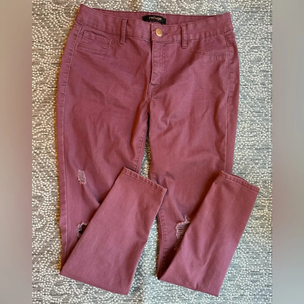 REFUGE Distressed Mauve Skinny Jeans - Size 8